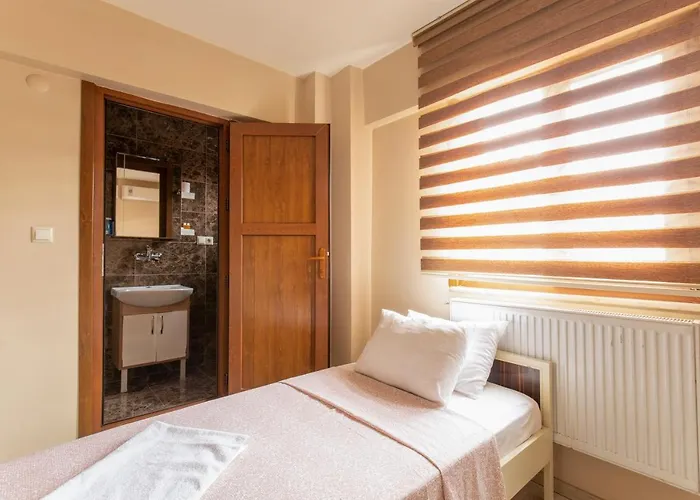 Beyoglu Huzur Hotel